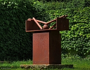 Koenig-1980-Geklammerte_Figur-Ganslberg.jpg