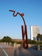 Pokorny-1992-Zwei_Skulpturen_fuer_Offenburg-07.jpg